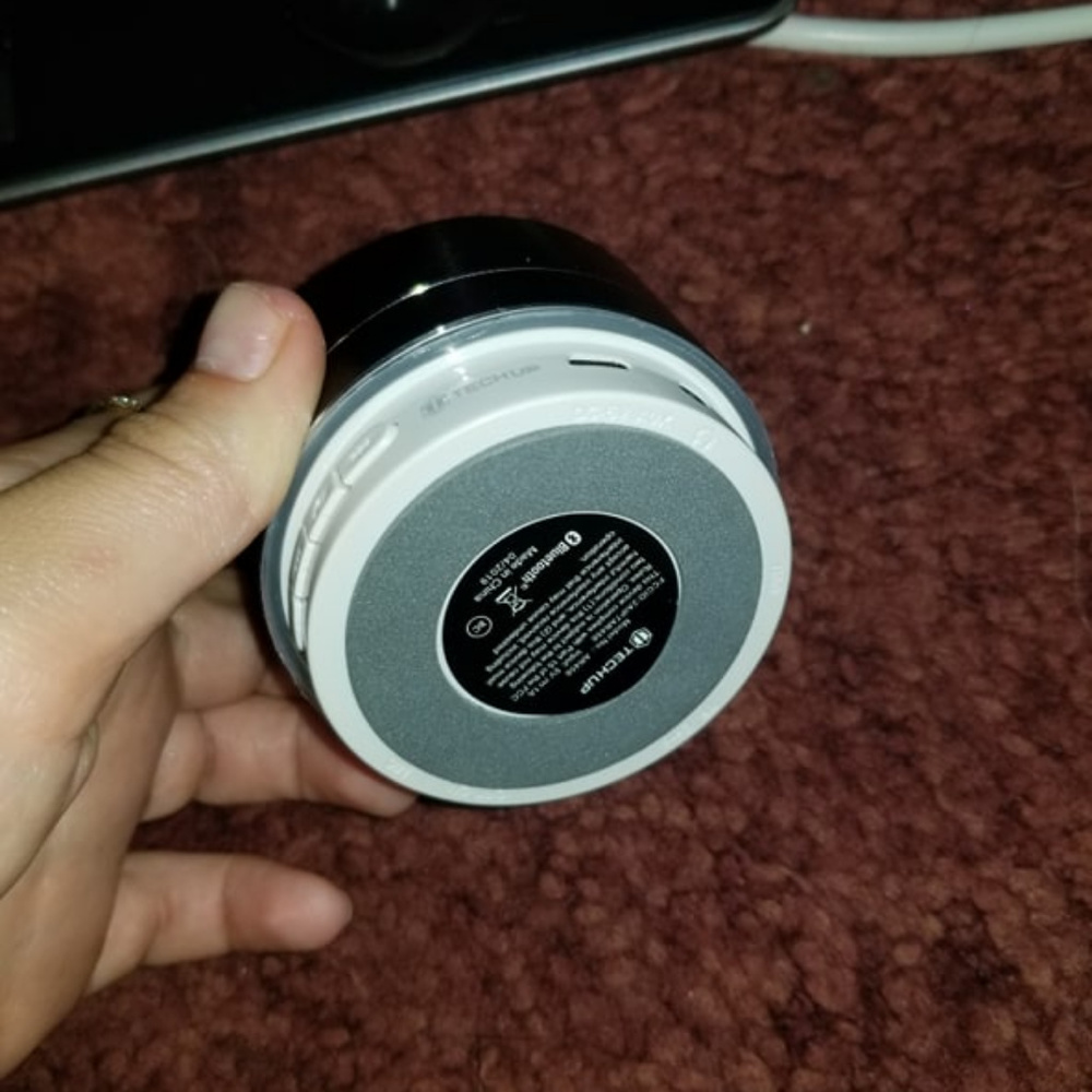 bluetooth speaker - Picture 2 of 2